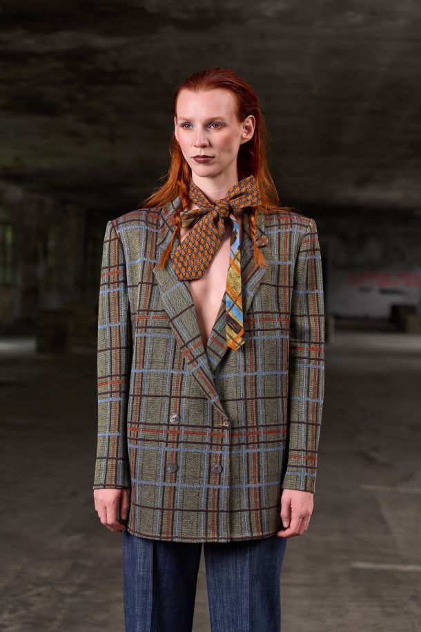 Roberta Redaelli AI 2026-27 PAPILIO, R1384 giacca doppiopetto over con gemello e bottoni in madreperla, in maglia jacquard DINAMI-TECS scozzese carciofo