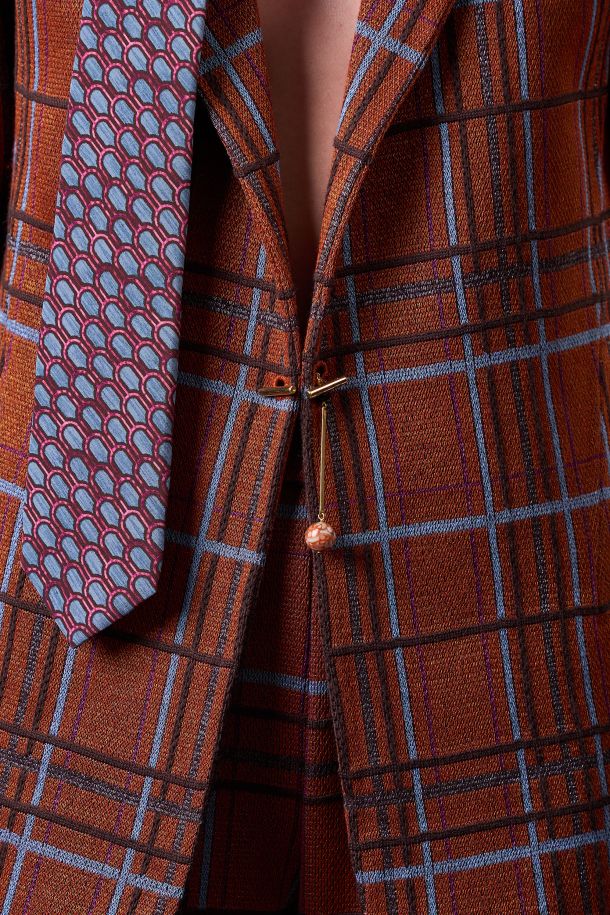 Roberta Redaelli AI 2026-27 PAPILIO, RSA157 giacca collo uomo con spacchi e gemello in maglia jacquard DINAMI-TECS scozzese zucca