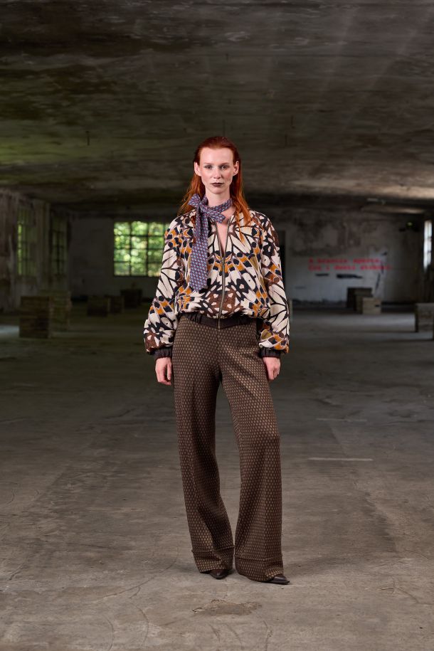 Roberta Redaelli AI 2026-27 PAPILIO, RSA159 pantaloni con risvolto in maglia jacquard DINAMI-TECS scagliette carciofo
