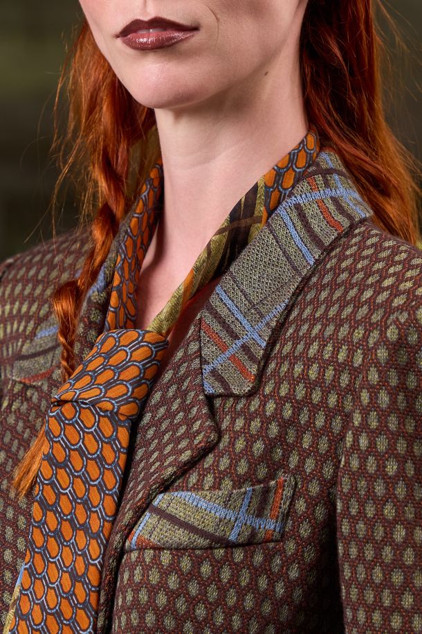 Roberta Redaelli AI 2026-27 PAPILIO, RSA158 giacca doppiopetto con gemello in maglia jacquard DINAMI-TECS scagliette carciofo