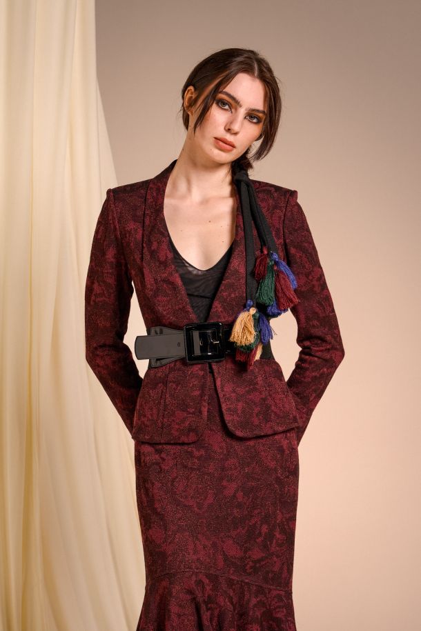 Roberta Redaelli fall winter 2025-26, R1346 DINAMI-TECS brocade jacquard knit jacket with cufflink and back peplum