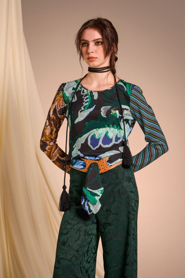 Roberta Redaelli fall winter 2025-26, RD493 Printed silk blouse prints: acquarello zaffiro, riga zaffiuro, ricamo topazio