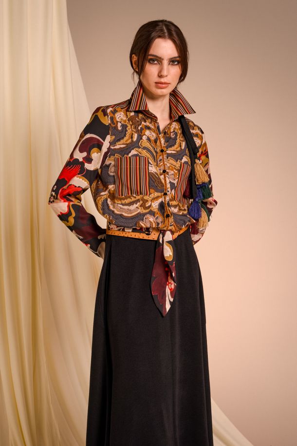 Roberta Redaelli AUTUNNO INVERNO 2025-26, RD490 camicia con tasche in seta stampata stampa ricamo topazio, acquarello rubino, riga rubino