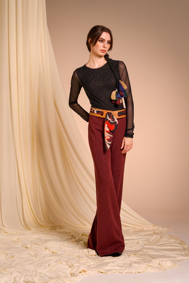 Roberta Redaelli AUTUNNO INVERNO 2025-26, R1347 pantaloni trombetta in maglia rubino