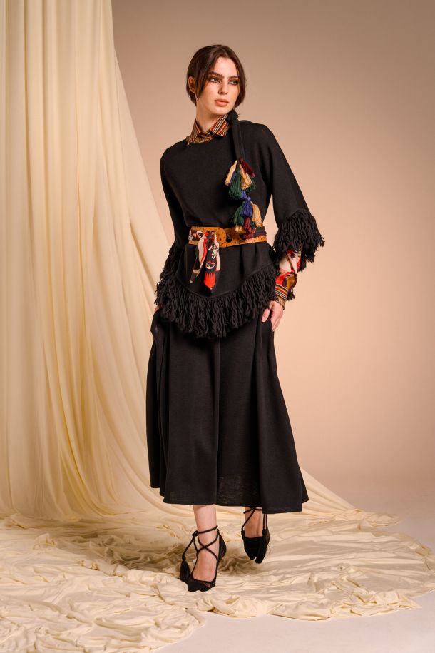 Roberta Redaelli AUTUNNO INVERNO 2025-26, R1354 gonna ruota in maglia nera